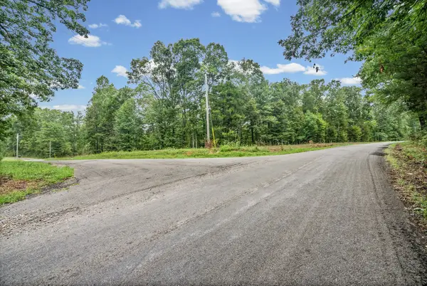 3 Freeman Fielder Rd, Stewart, TN 37175