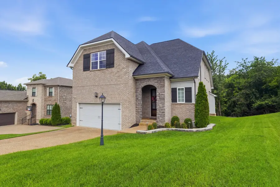 125 Ervin St, Hendersonville, TN 37075 - #2