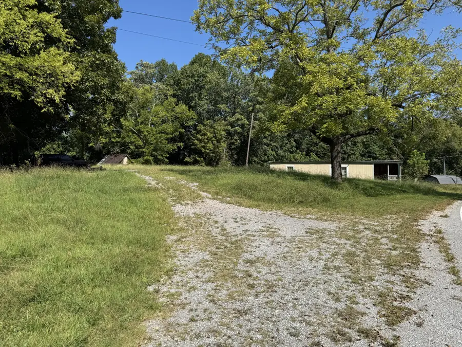 316 Pea Ridge Rd, Elmwood, TN 38560 - #2