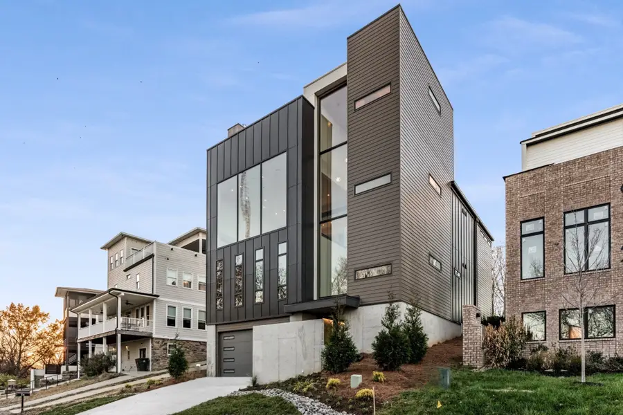 6114 Hill Cir, Nashville, TN 37209 - #3