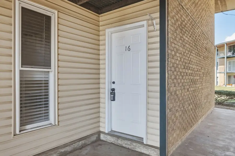 555 N Dupont Ave #A16, Madison, TN 37115 - #3