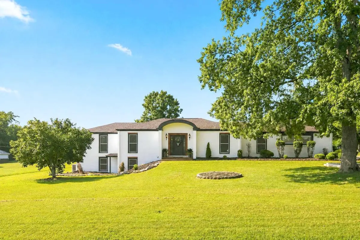 112 Oakmont Dr, Mount Juliet, TN 37122 - #1