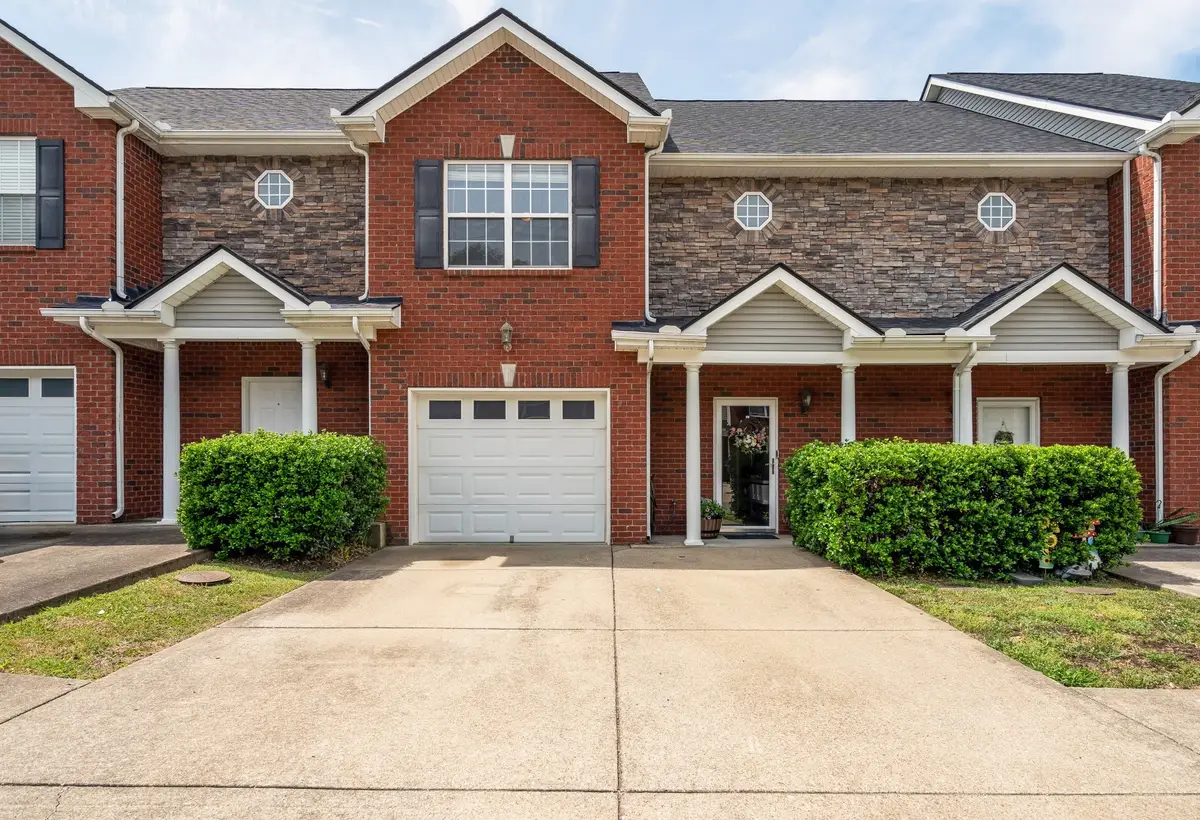 302 Villa Cir, Lebanon, TN 37090 - #1
