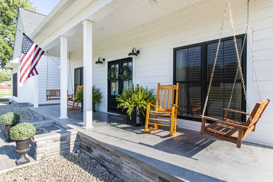508 Hardbarger Rd, Monteagle, TN 37356 - #2