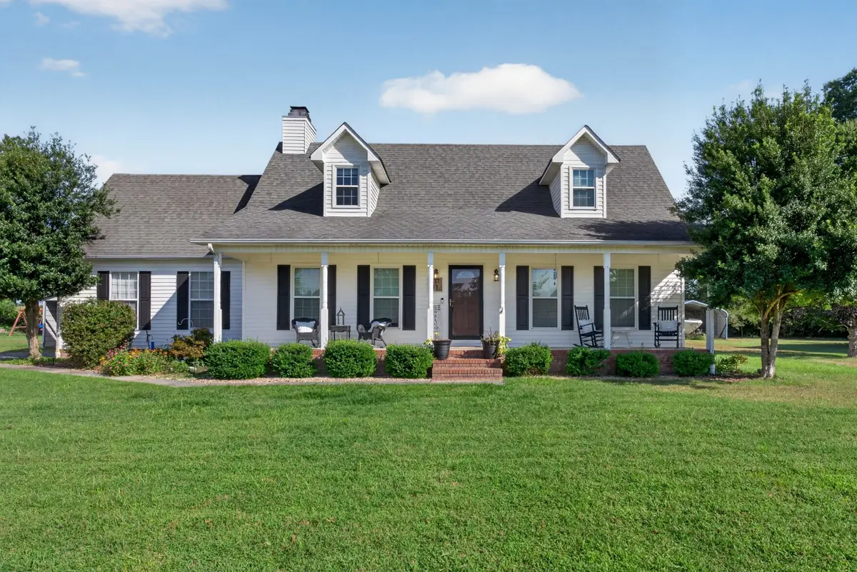 257 Evergreen Cir, Smithville, TN 37166 - #1