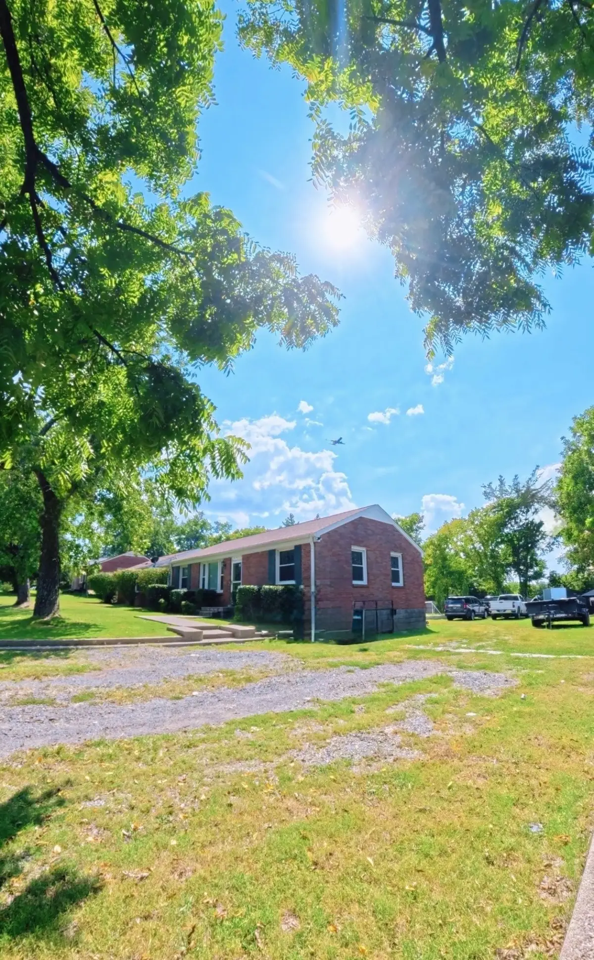 3915 E Ridge Dr, Nashville, TN 37211 - #1