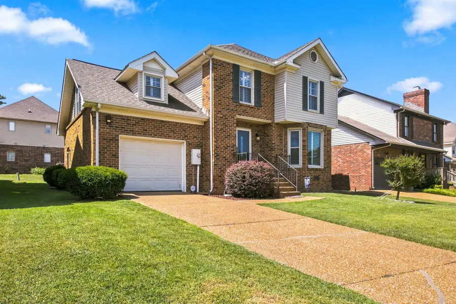402 N Cameron Ct, Hermitage, TN 37076 - #2