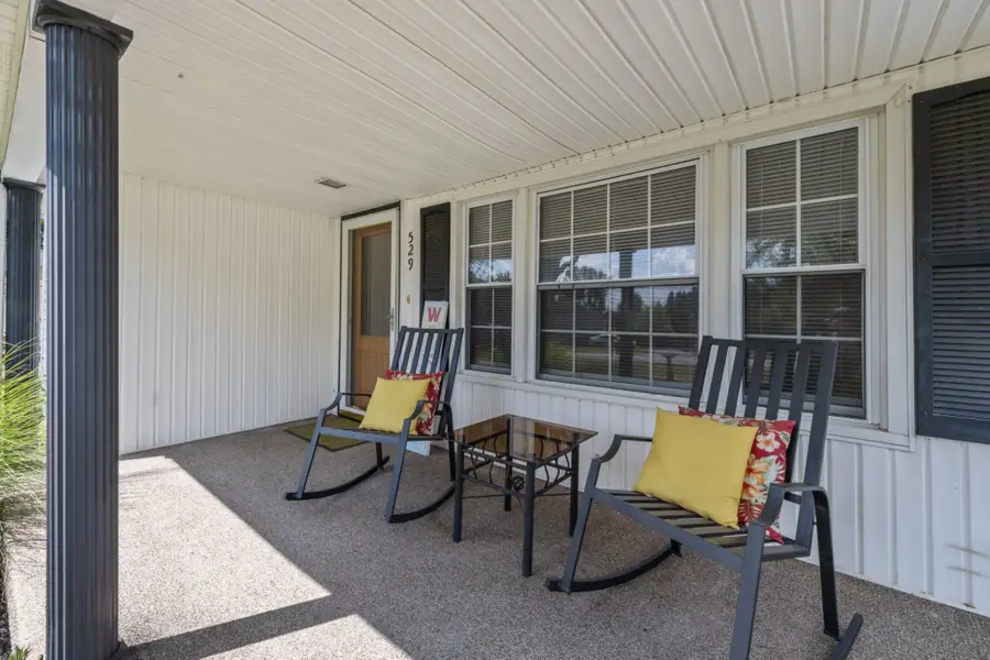 529 W Market St, Portland, TN 37148 - #3