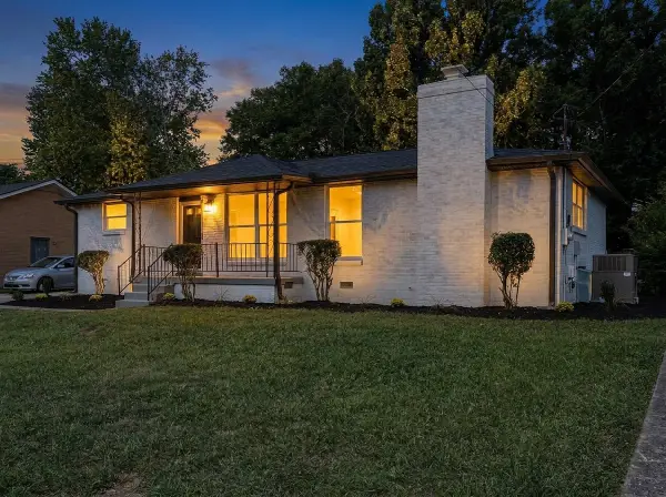 3865 Augusta Dr, Nashville, TN 37207