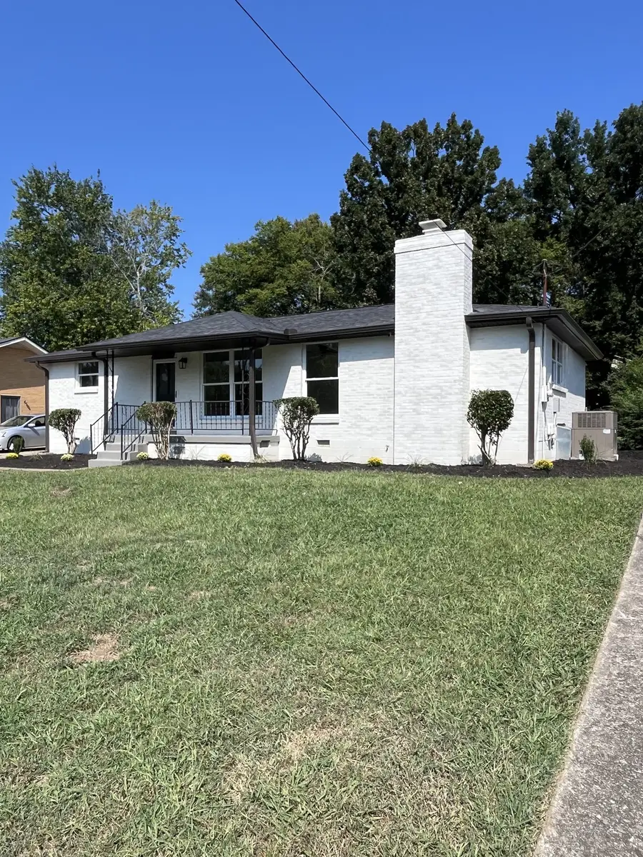 3865 Augusta Dr, Nashville, TN 37207 - #2