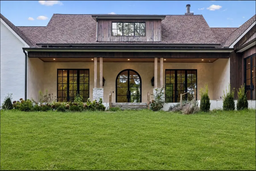 4333 Eatons Creek Rd, Nashville, TN 37218 - #3