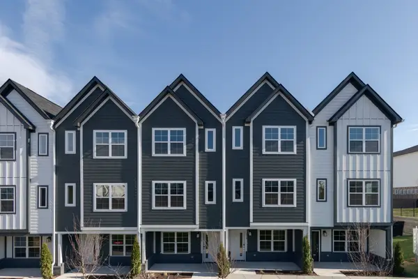 700 N Dupont Ave #204, Madison, TN 37115