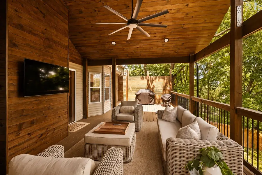 913 S Woodstone Ln, Nashville, TN 37211 - #3