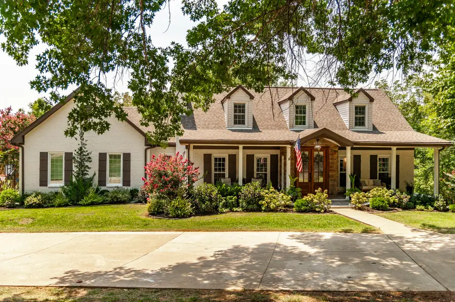 1048 Hillview Dr, Hendersonville, TN 37075 - #2