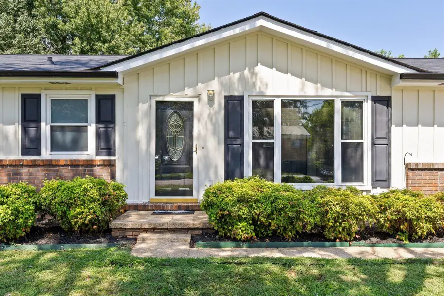 1389 Meadowood Drive, Hixson, TN 37343 - #3