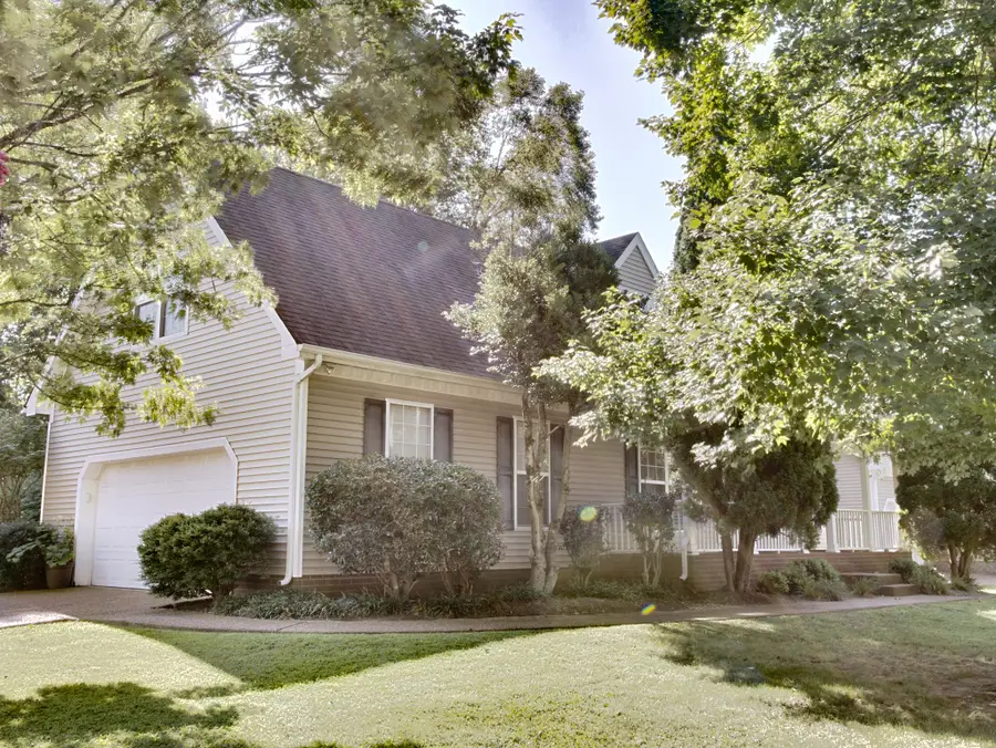 1622 Bryson Cv, Thompsons Station, TN 37179 - #3