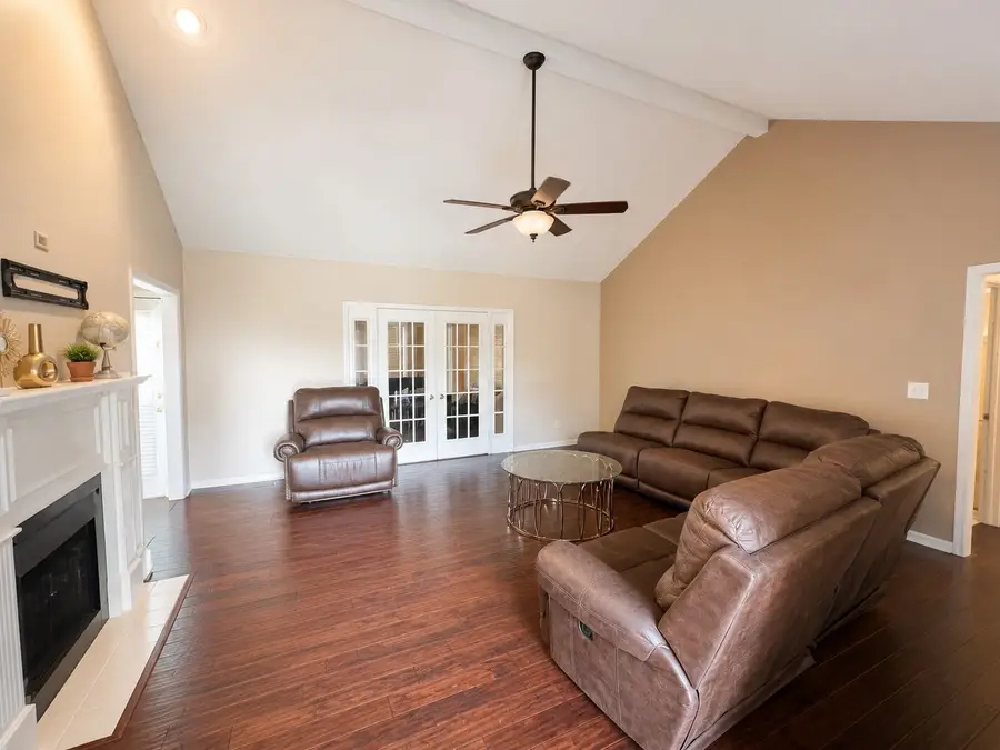 397 Augusta Pl, Clarksville, TN 37043 - #3