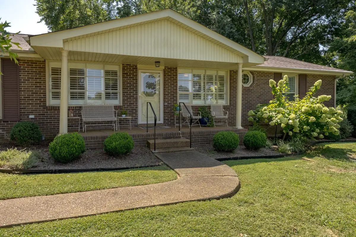 8417 Merrymount Dr, Nashville, TN 37221 - #1