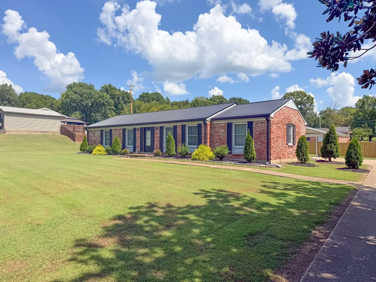 201 Glendale Dr, Pulaski, TN 38478 - #1