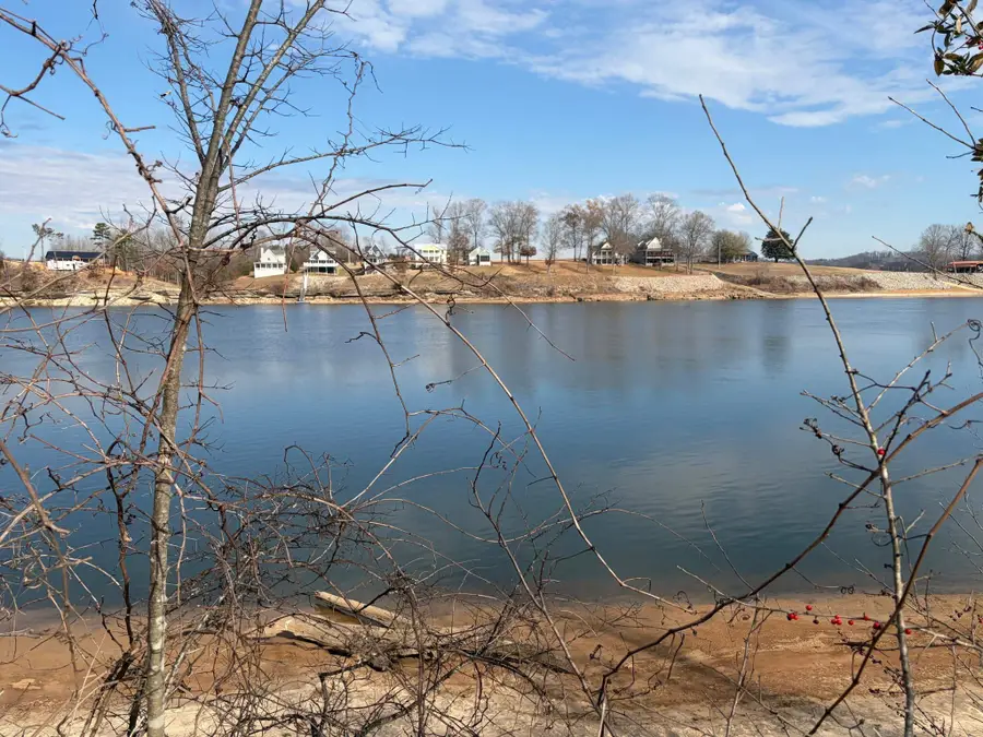 95 Cravens Rd, Savannah, TN 38372 - #3