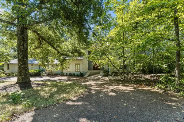 5870 Fredricksburg Dr, Nashville, TN 37215