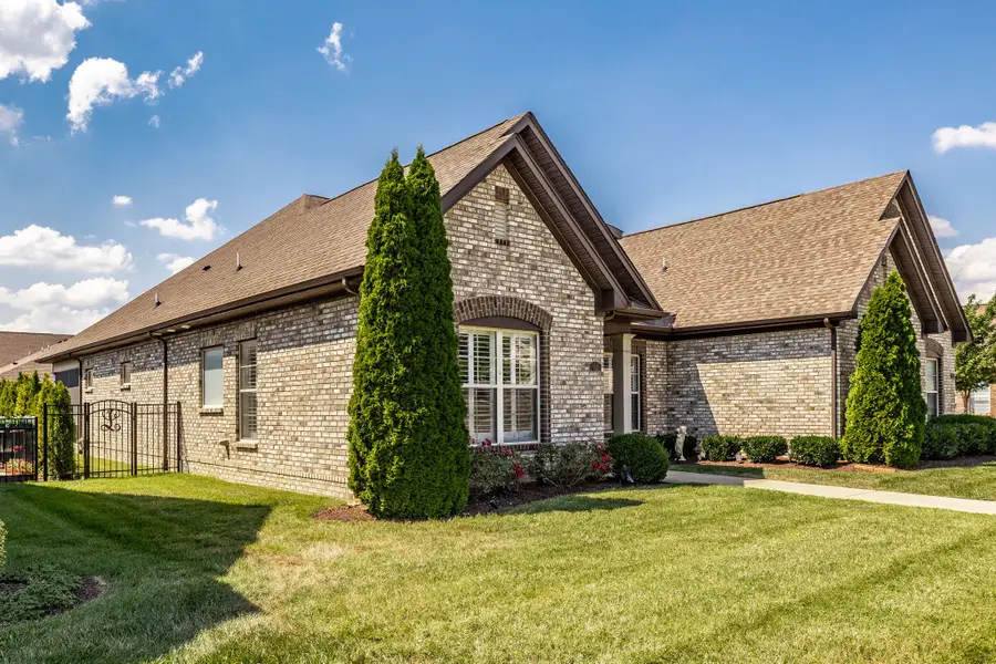 1122 S Mcmahan Dr S, Gallatin, TN 37066 - #2