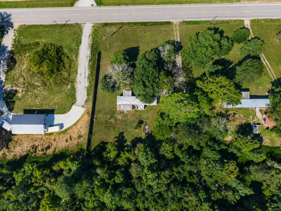 15862 Columbia Hwy, Lynnville, TN 38472 - #3