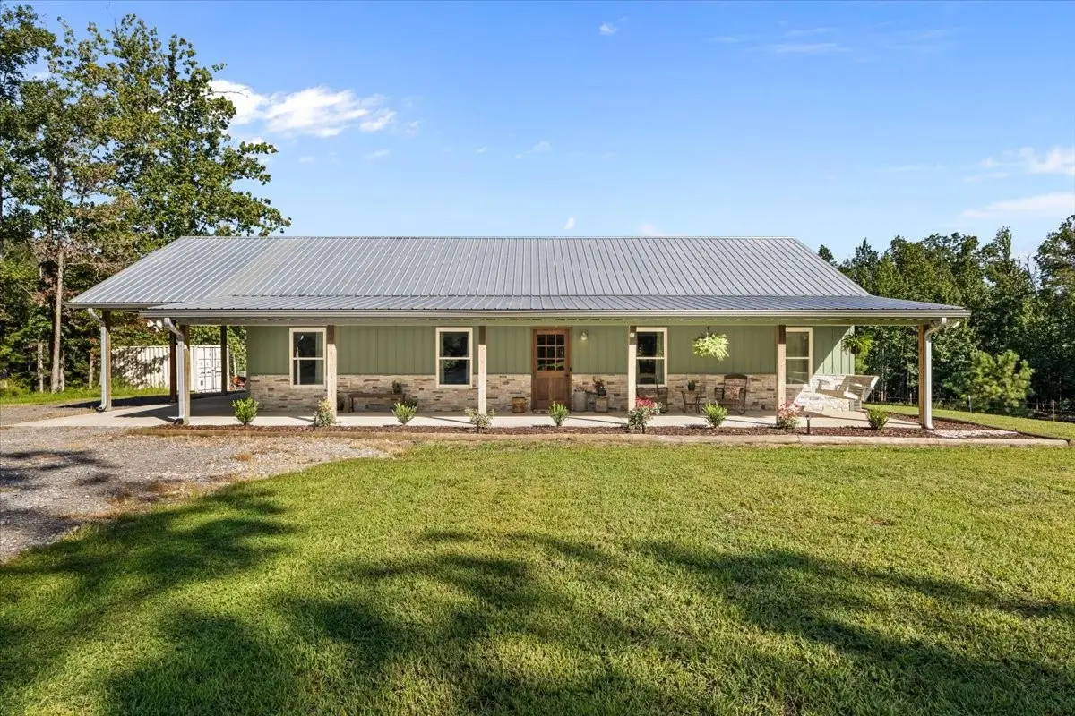 129 Upper Alsup Rd, Tennessee Ridge, TN 37178 - #1