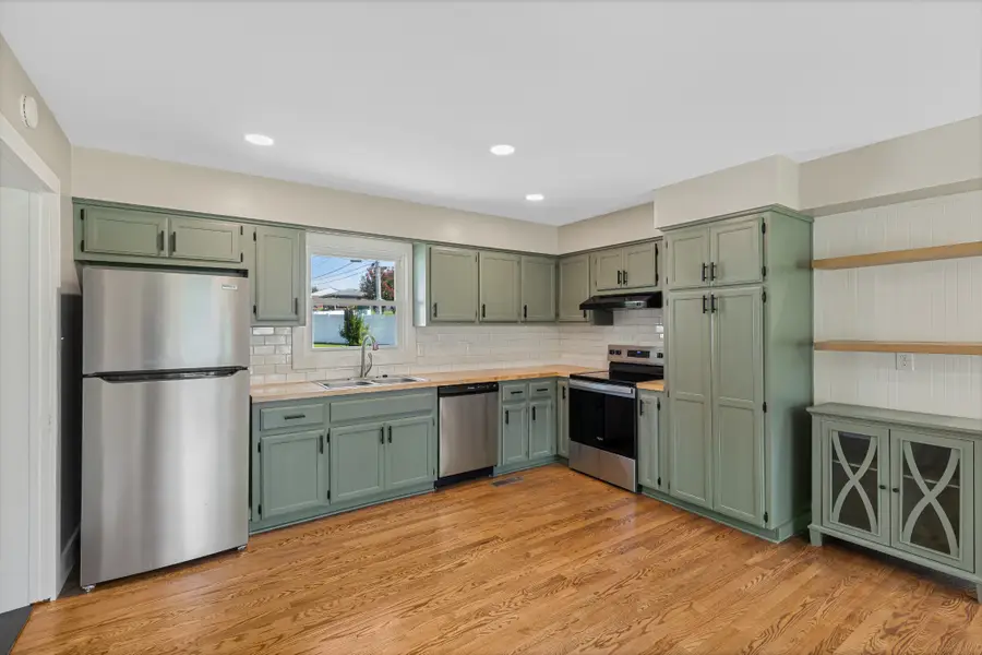 2706 Driftwood Dr, Springfield, TN 37172 - #3