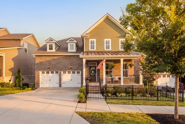 1052 Pebble Run Rd, Hendersonville, TN 37075