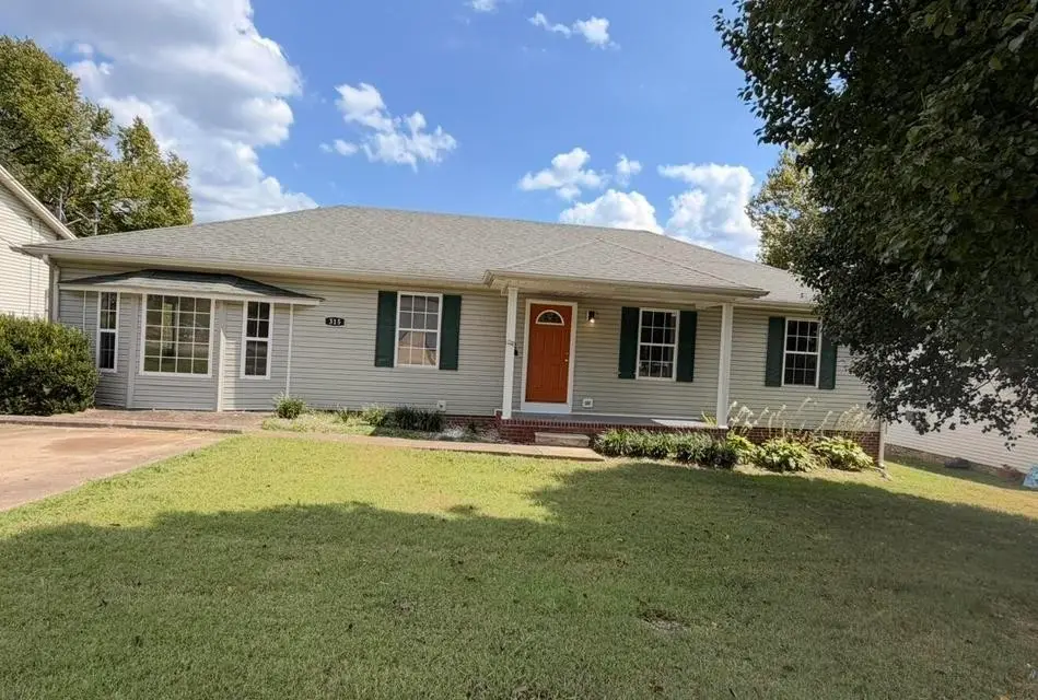 315 Pine Hill Dr, Hopkinsville, KY 42240 - #1