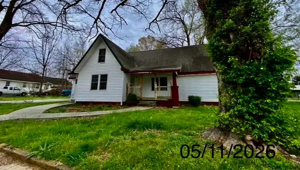 107 N West St, Decherd, TN 37324