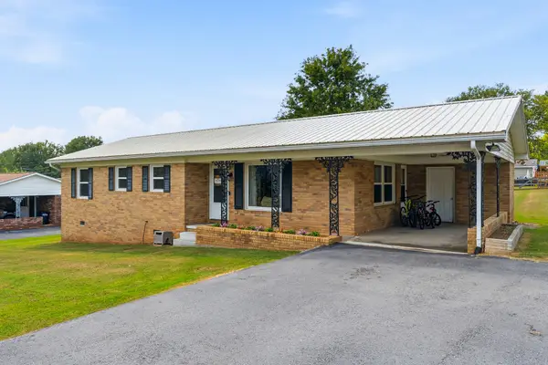 191 Horseshoe Dr, Cookeville, TN 38506