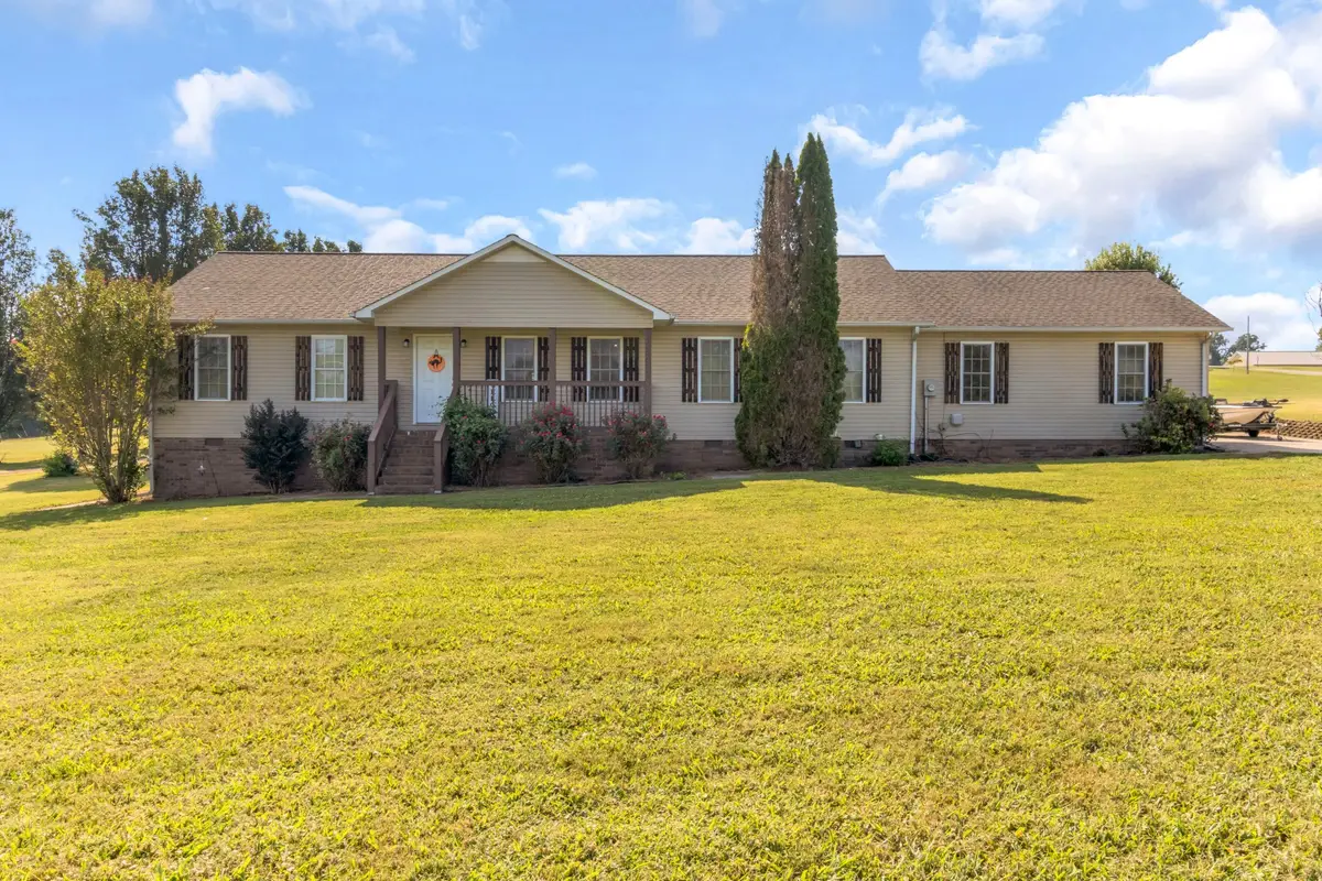 205 Jackson St, Cowan, TN 37318 - #1