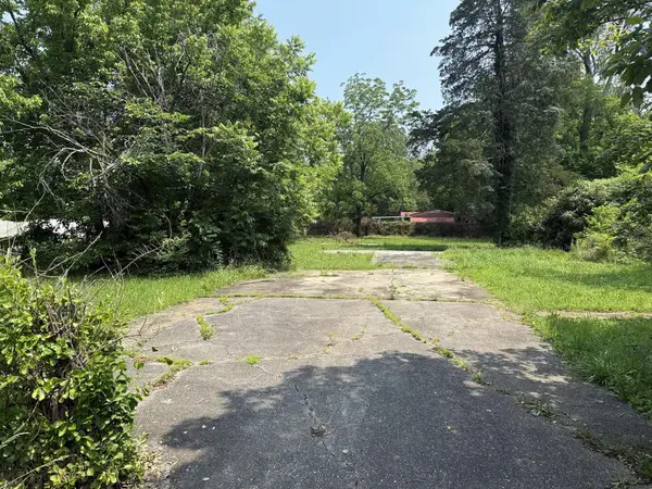 5001 Fike Drive, Chattanooga, TN 37412