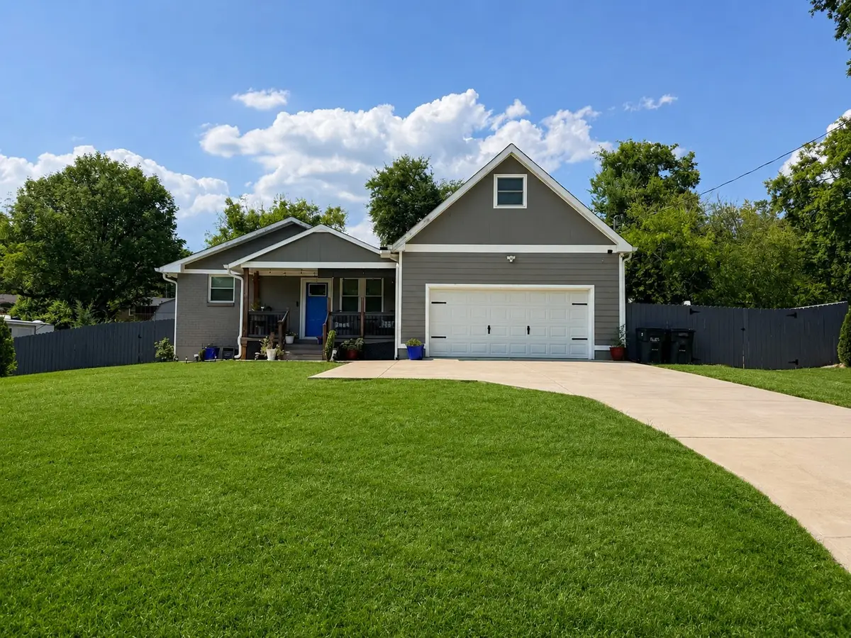 111 Lynn Dr, Hendersonville, TN 37075 - #1