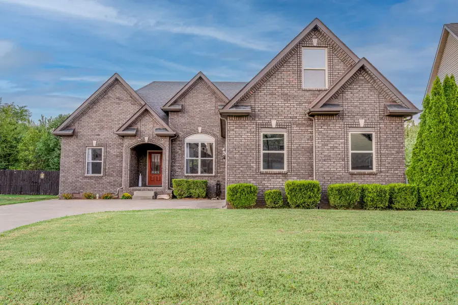 1329 Allmon Dr, Clarksville, TN 37042 - #2