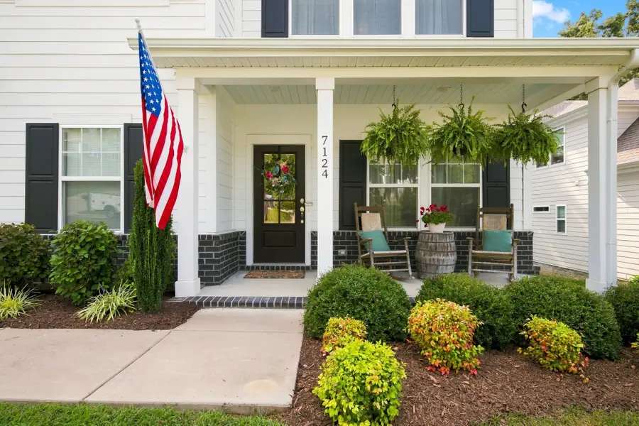 7124 Pepper Tree Cir, Fairview, TN 37062 - #2