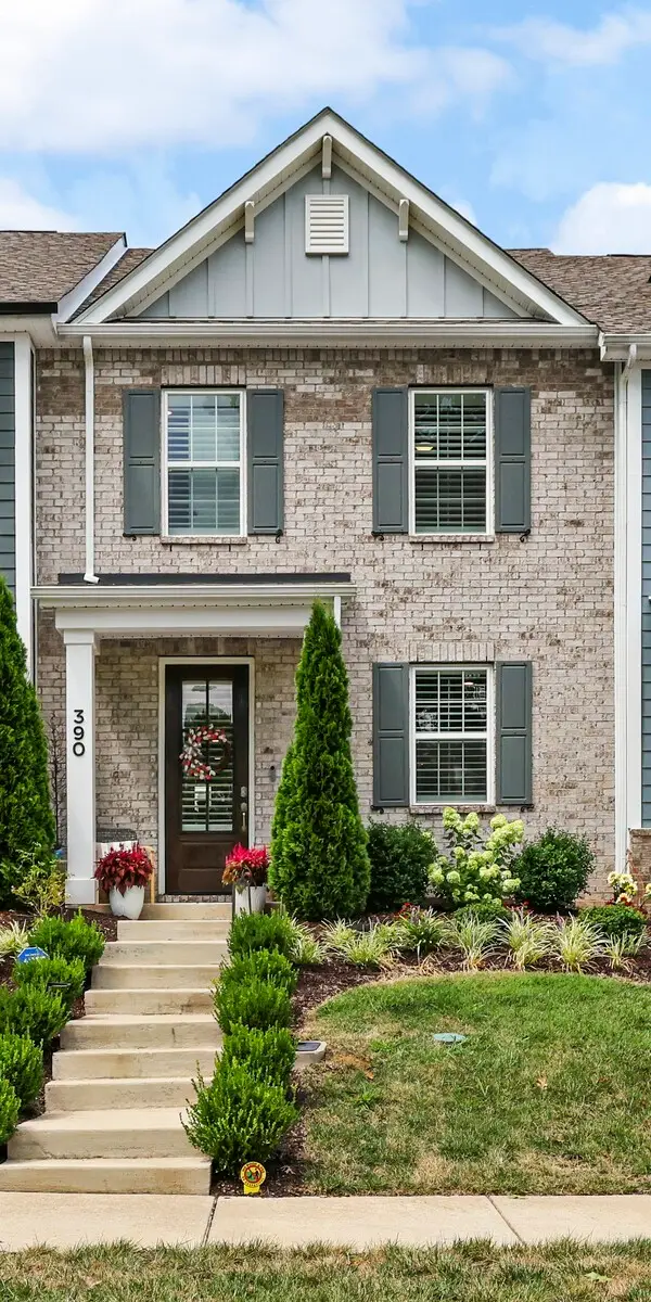 390 Hammock Ln, Spring Hill, TN 37174 - #2