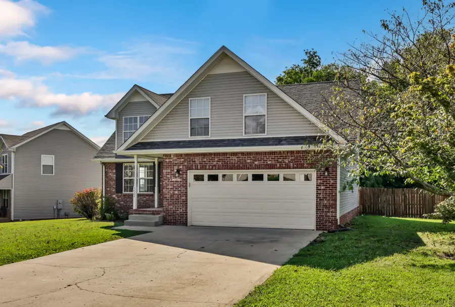 3504 Clover Hill Dr, Clarksville, TN 37043 - #3