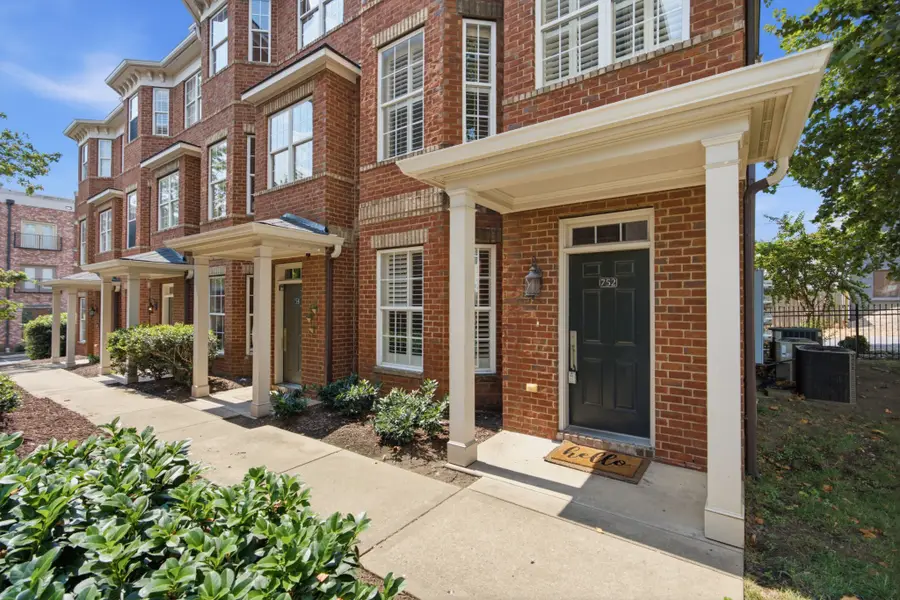 752 Wedgewood Park, Nashville, TN 37203 - #2