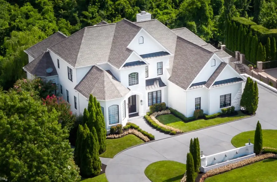 9572 Hampton Reserve Dr, Brentwood, TN 37027 - #2