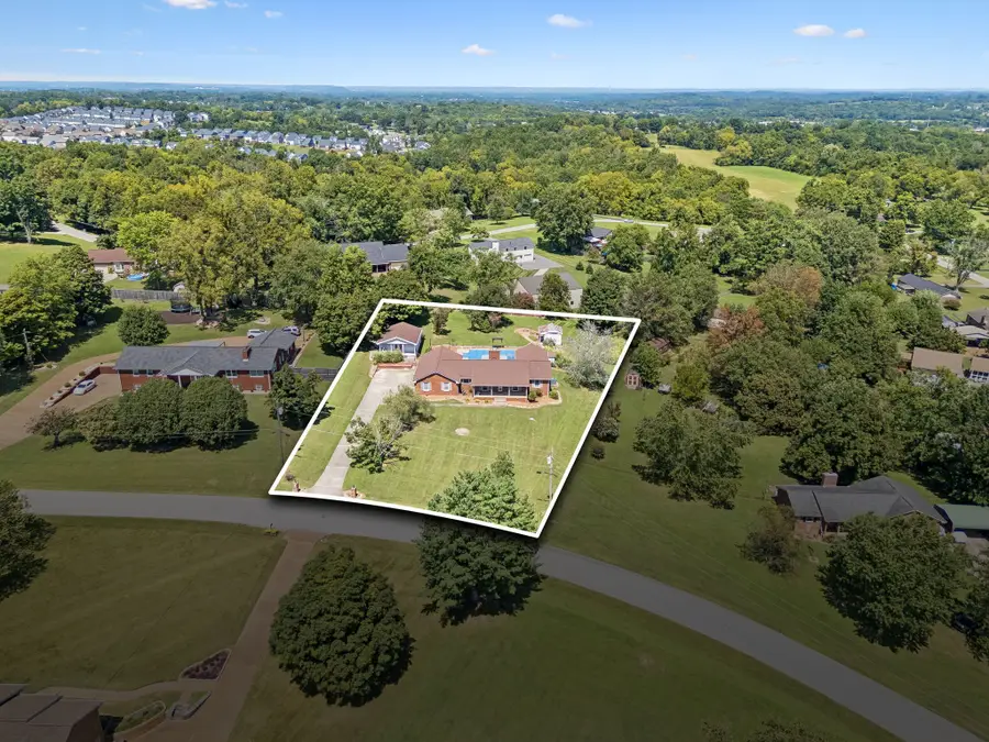 402 Thurman Dr, Mount Juliet, TN 37122 - #3