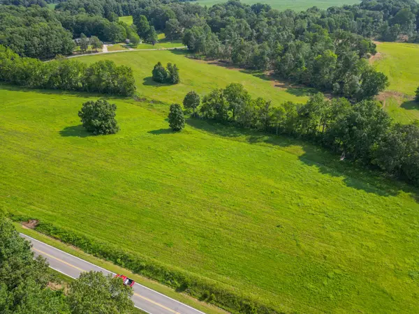 3984 Old Coopertown Rd, Springfield, TN 37172