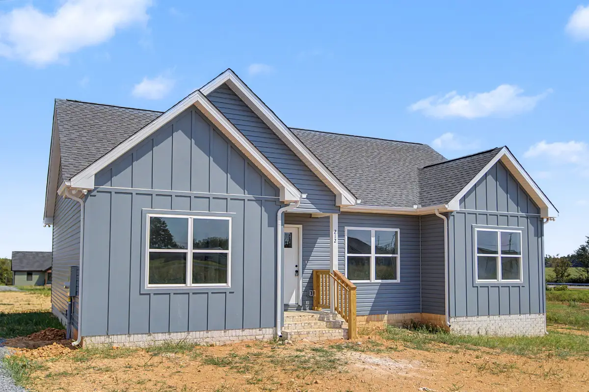 212 Dj Dr, Lafayette, TN 37083 - #1
