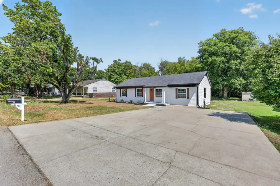 811 Boles St, Gallatin, TN 37066 - #2
