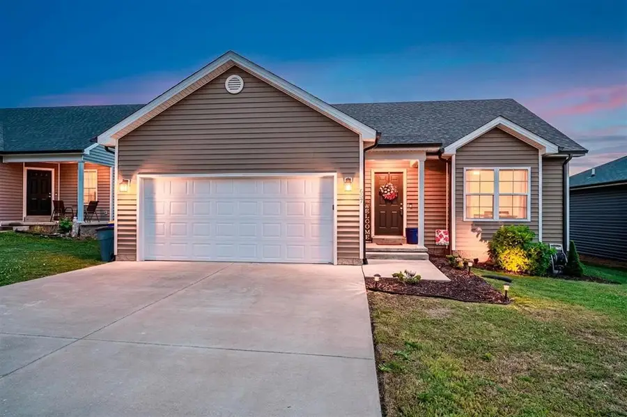 657 Cherry Blossom Rd, Bowling Green, KY 42103 - #2