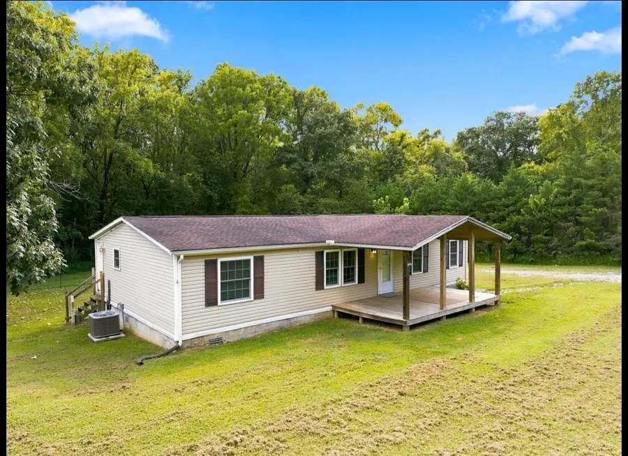 6220 Walker Creek Rd, Alexandria, TN 37012 - #2