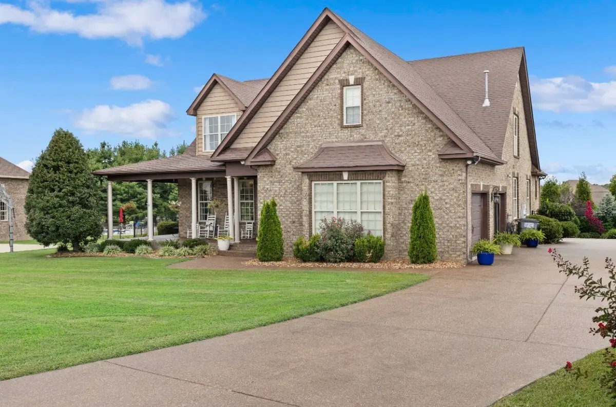 1007 Glasgow Ln, Greenbrier, TN 37073 - #1