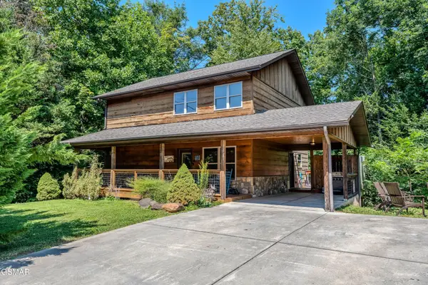 542 Johnson Lane, Gatlinburg, TN 37738